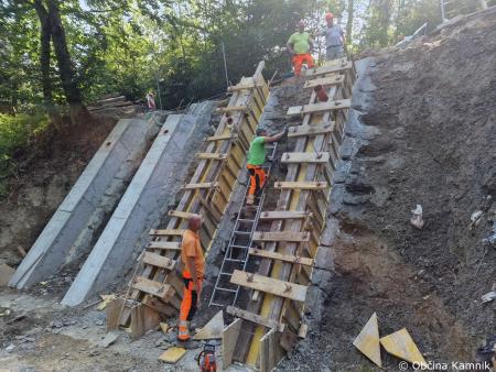 Sanacija plazu pod občinsko cesto Laze-Vrhač (4)